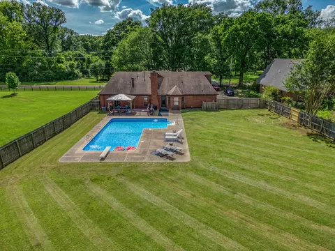 3534 Broadway Rd, Bartlett, TN 38135