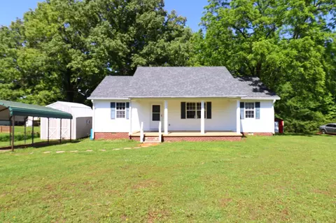 338 Kirkpatrick Dr, Selmer, TN 38375