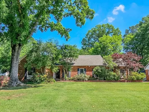 5420 Southwood Dr, Memphis, TN 38120