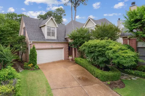 5246 N Lexington Park Cir, Memphis, TN 38120