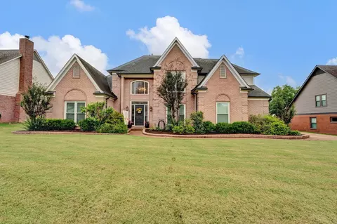 1241 Elm Springs Dr, Collierville, TN 38017