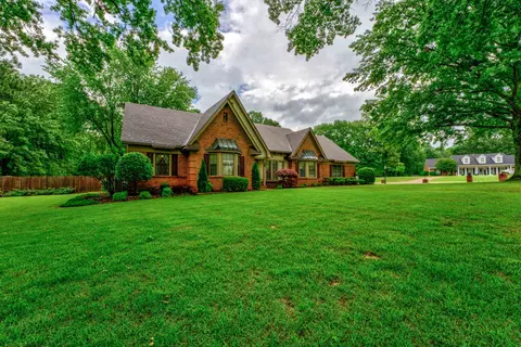 3529 Davieshire Dr, Bartlett, TN 38133