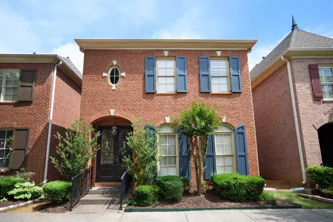 828 Mcferrin Ln, Collierville, TN 38017