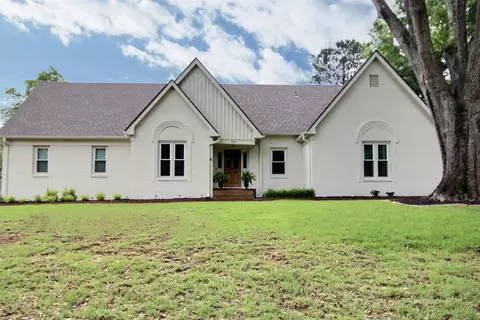 769 Meadow Vale Dr, Collierville, TN 38017