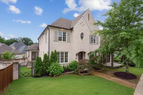 1676 Exeter Rd, Germantown, TN 38138