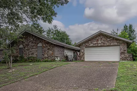 5648 Fieldcrest Dr, Bartlett, TN 38134