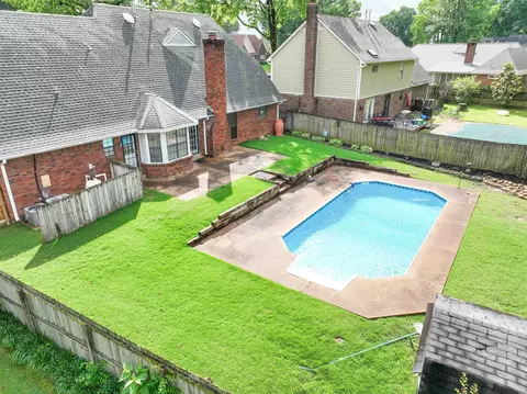 6547 Star Valley Dr, Bartlett, TN 38134