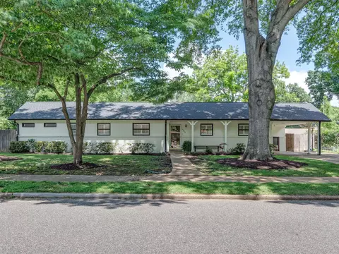 4288 Charleswood Ave, Memphis, TN 38117