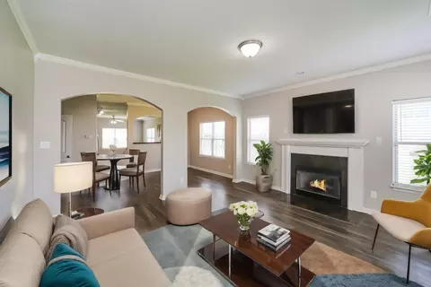 8395 Blue Lagoon Dr E, Arlington, TN 38002 photo 2