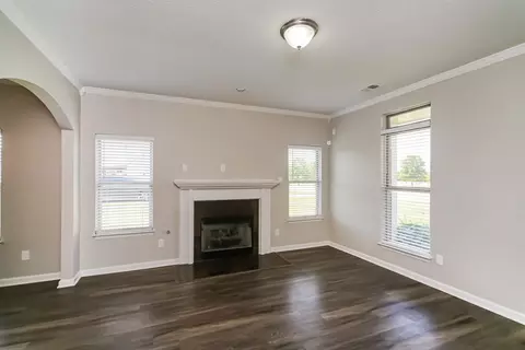 8395 Blue Lagoon Dr E, Arlington, TN 38002 photo 4
