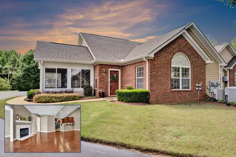 1841 Appling Oaks Cir #98, Cordova, TN 38016