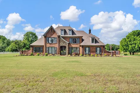 3450 Clay Pond Dr, Oakland, TN 38060