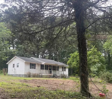 5095 Feathers Chapel Rd, Somerville, TN 38068