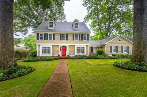 1544 Poplar Ridge Dr, Memphis, TN 38120