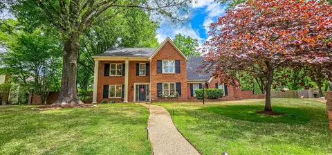 9040 Bridgetowne Cv, Germantown, TN 38139