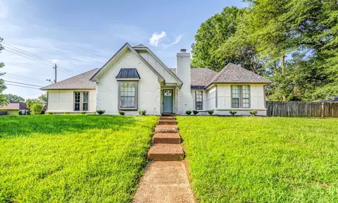 6710 Rockingham Rd, Memphis, TN 38141