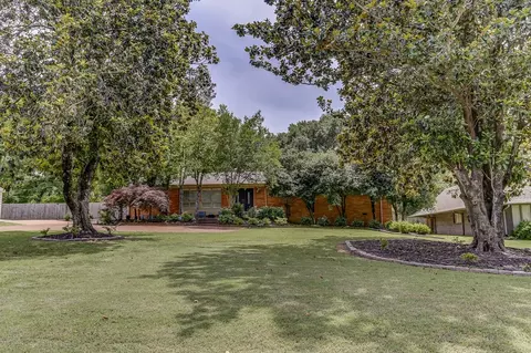 5515 Walnut Grove Rd, Memphis, TN 38120