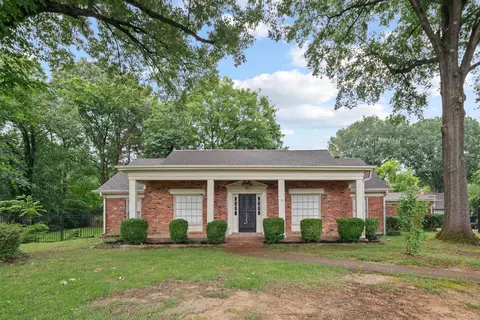 2234 Pike Wood Cv, Germantown, TN 38138