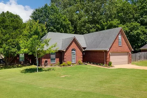 4636 Shadow Valley Cv, Arlington, TN 38002