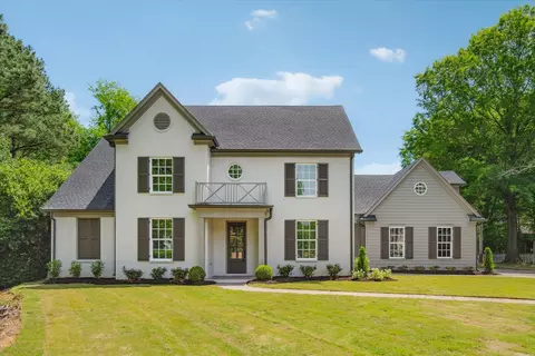 230 E Pecan Valley St, Collierville, TN 38017