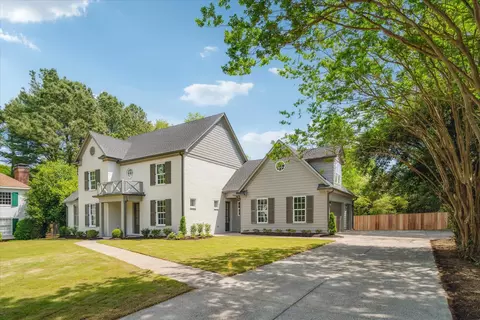 230 E Pecan Valley St, Collierville, TN 38017 photo 2