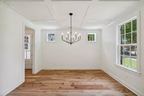 230 E Pecan Valley St, Collierville, TN 38017 photo 8