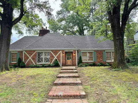 320 S Grove Park Rd, Memphis, TN 38117