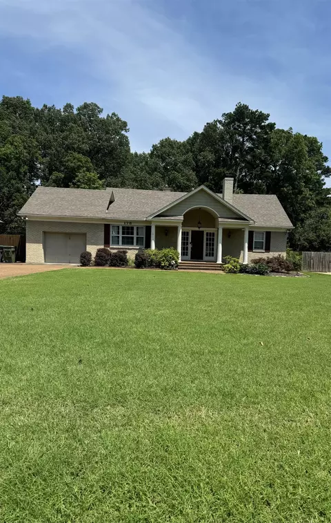 178 Avon Rd, Memphis, TN 38117