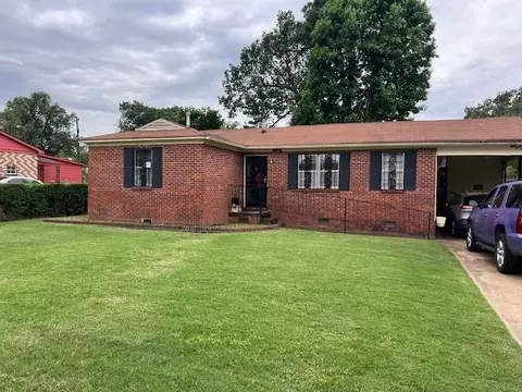 5067 Gill Rd, Memphis, TN 38109