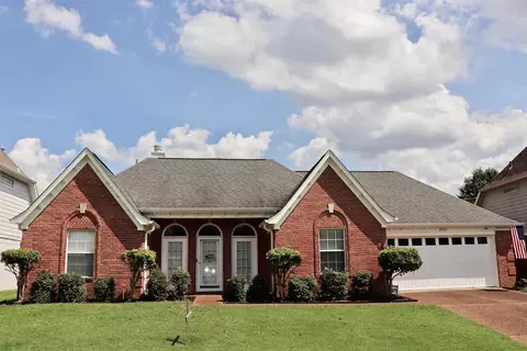 9731 Kingsridge Dr, Lakeland, TN 38002