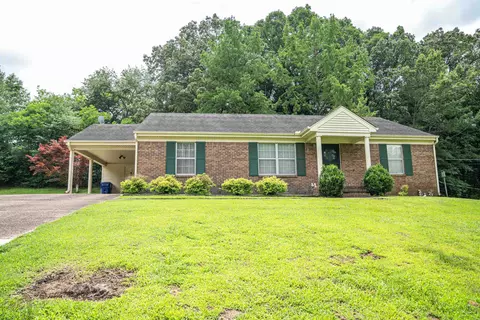 117 Rolling Oaks Dr, Somerville, TN 38068