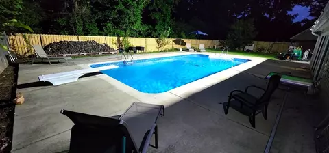 8005 Claredale Dr, Bartlett, TN 38133