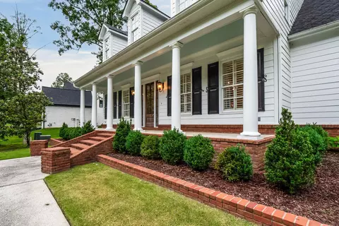 393 Greywood Ln, Cordova, TN 38018