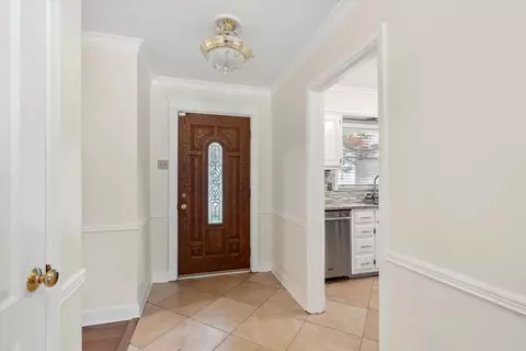 5491 Laurie Ln, Memphis, TN 38120