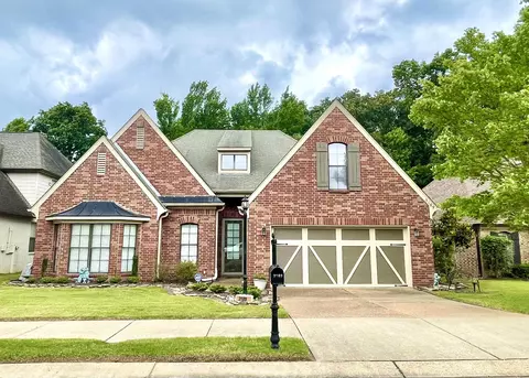 3189 Sea Ray Ln, Lakeland, TN 38002
