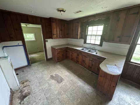 19 Monroe Ave, Jackson, TN 38301 photo 3