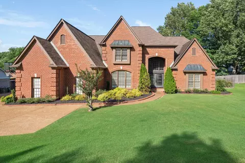 2844 Waterleaf Dr, Germantown, TN 38138