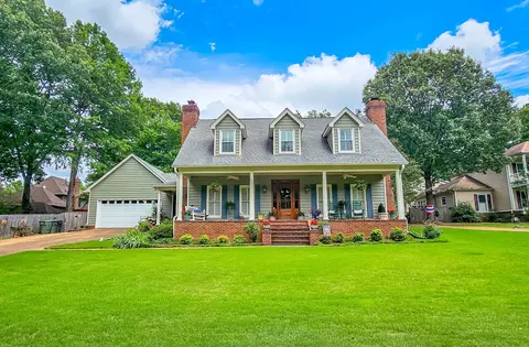1928 Wood Oak Dr, Memphis, TN 38016
