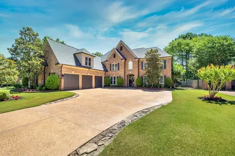 9437 Grove Trail Ln, Germantown, TN 38139