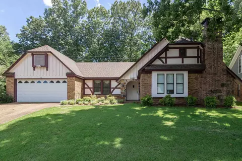 8087 S Regis Pl, Cordova, TN 38018