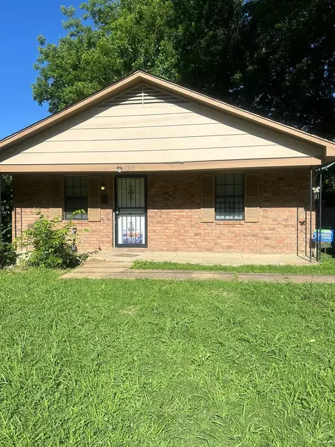 1319 Glenn St, Memphis, TN 38106