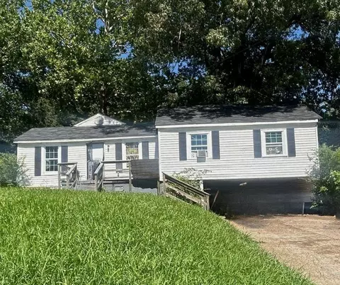 3808 Overton Crossing St, Memphis, TN 38127