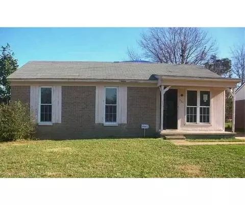 590 Blackhawk Rd, Memphis, TN 38109