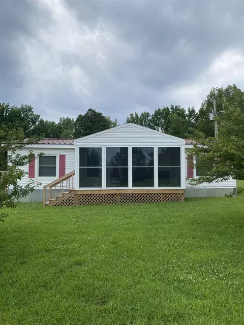 180 Ivy Dr, Oakland, TN 38060