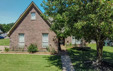 4817 Shadow Pine Cv, Arlington, TN 38002