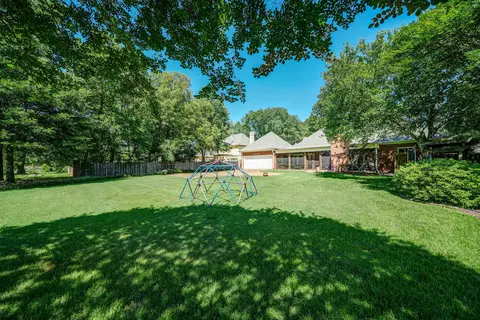 2575 Dibrell Trail Dr, Collierville, TN 38017 photo 3