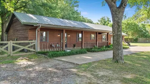 1586 Pickens Store Rd, Mason, TN 38049