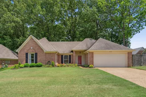 1616 Dexter Woods Dr, Memphis, TN 38016