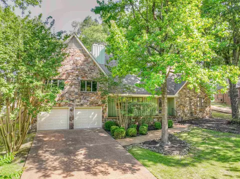 133 S Walnut Bend Rd, Memphis, TN 38018