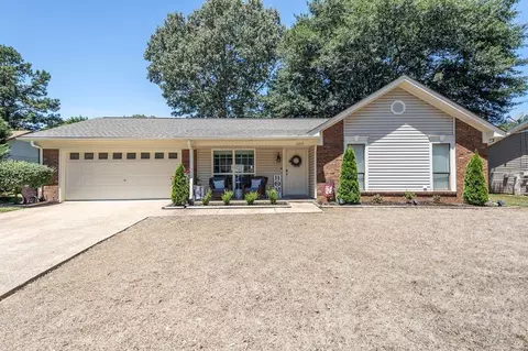 1009 Quail Chase Ln, Collierville, TN 38017